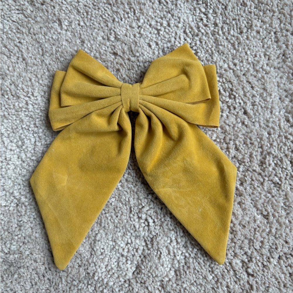 Sezane x Maria de la Orden mustard yellow hair bow